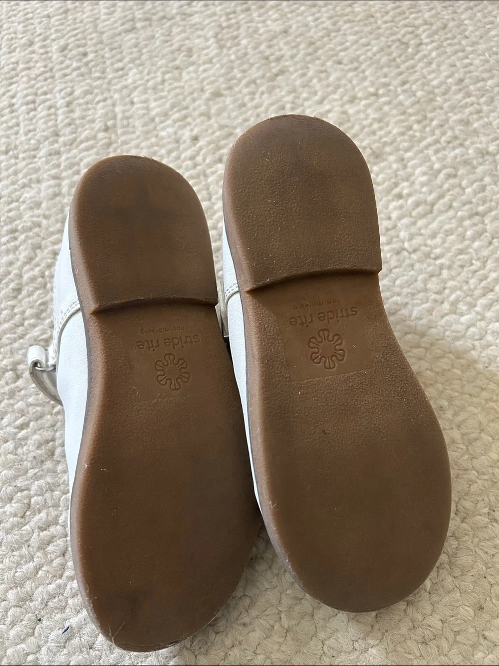 Stride Rite Girls White Mary Jane Dress Shoes